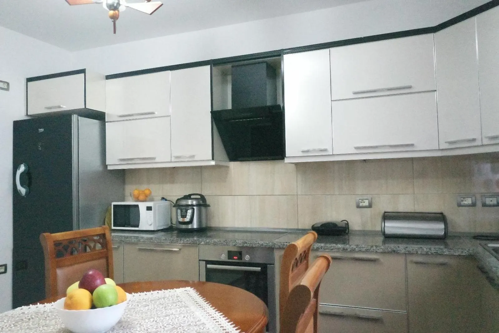 Villa Nano Berat 0*,