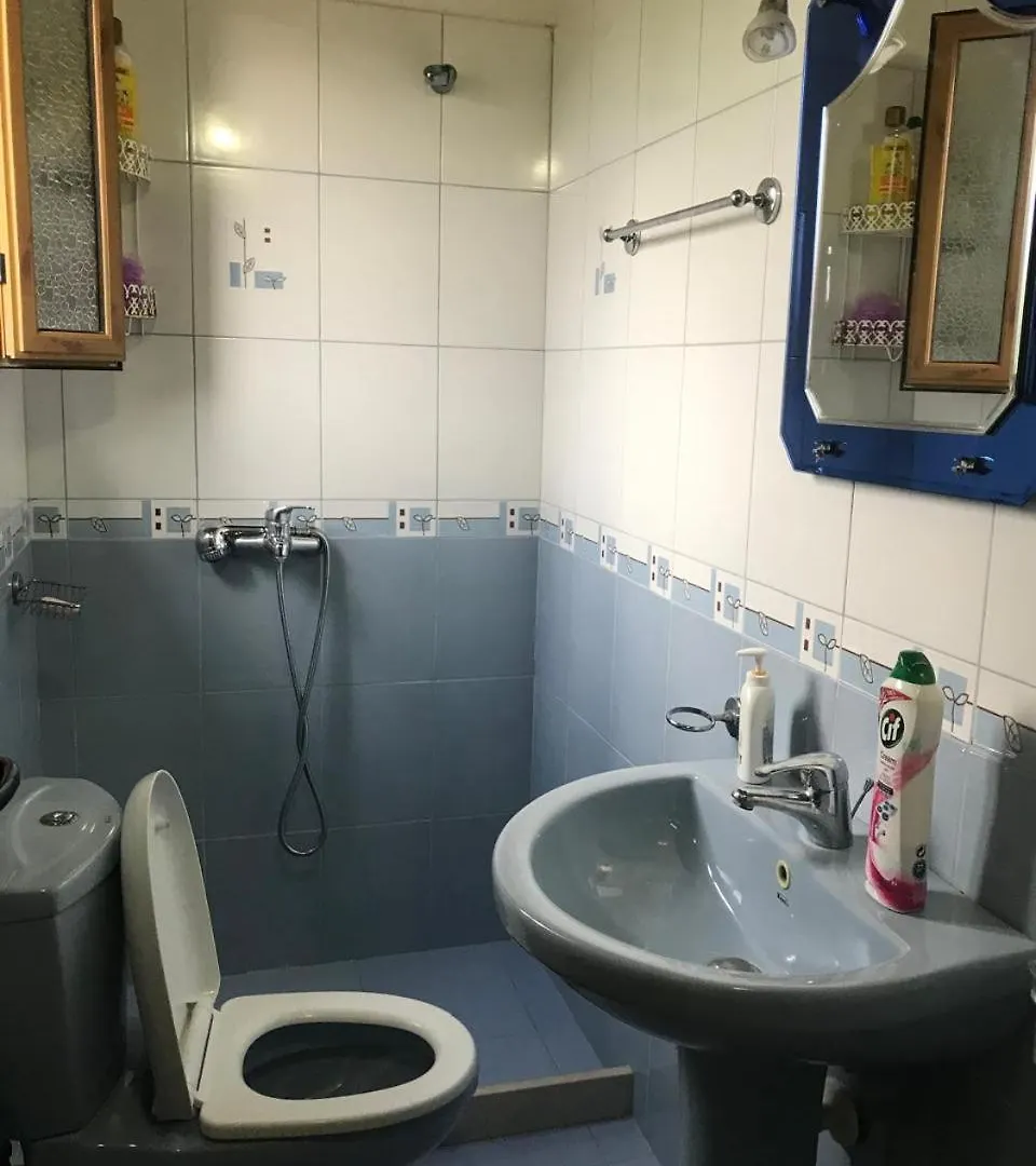 Villa Nano Berat 0*,  Albania