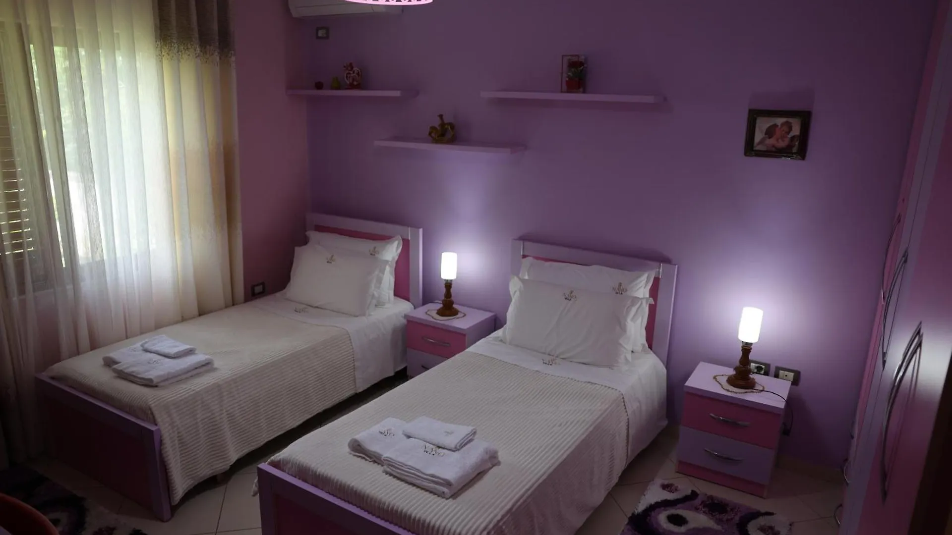 Villa Nano Berat 0*,